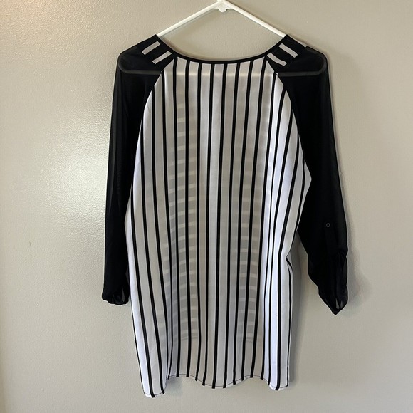 Maurices Semi Sheer Top Black White Stripe Blouse Size Medium - Picture 5 of 6
